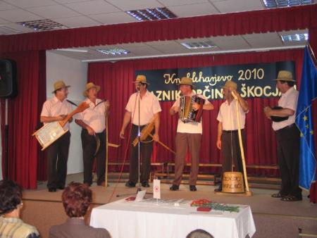 Škocjan poje in igra ter podelitev priznanj krvodajalecm 6